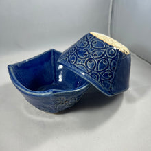 Load image into Gallery viewer, Indigo Lace Dishes - Small Set
